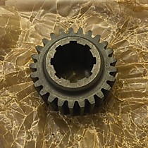 Шестерня заднего хода ведущая 525-30-04 (525М-30)